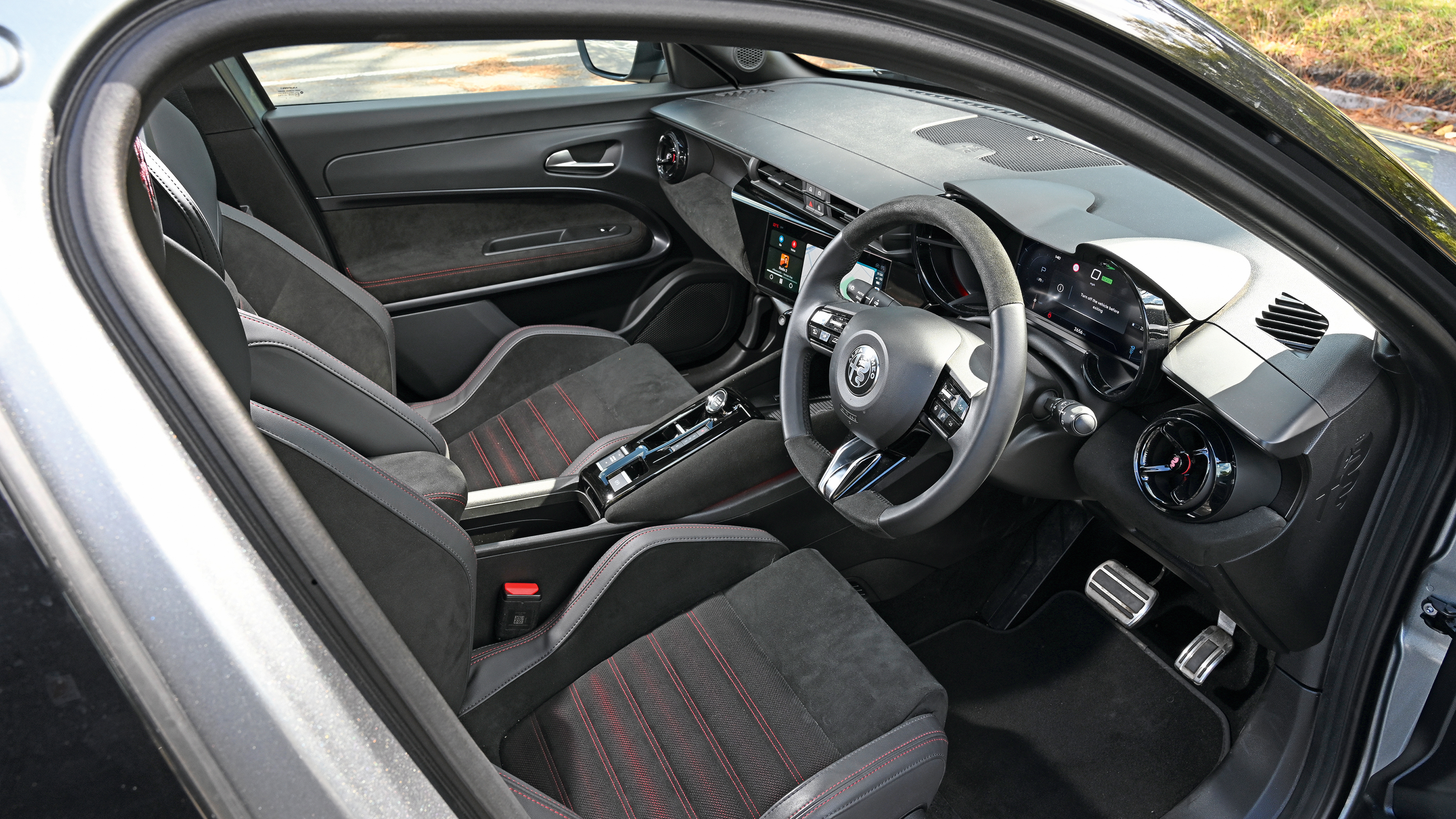 Alfa Romeo Junior Elettrica - interior