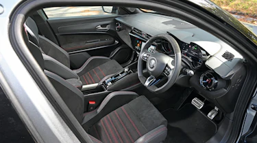 Alfa Romeo Junior Elettrica - interior