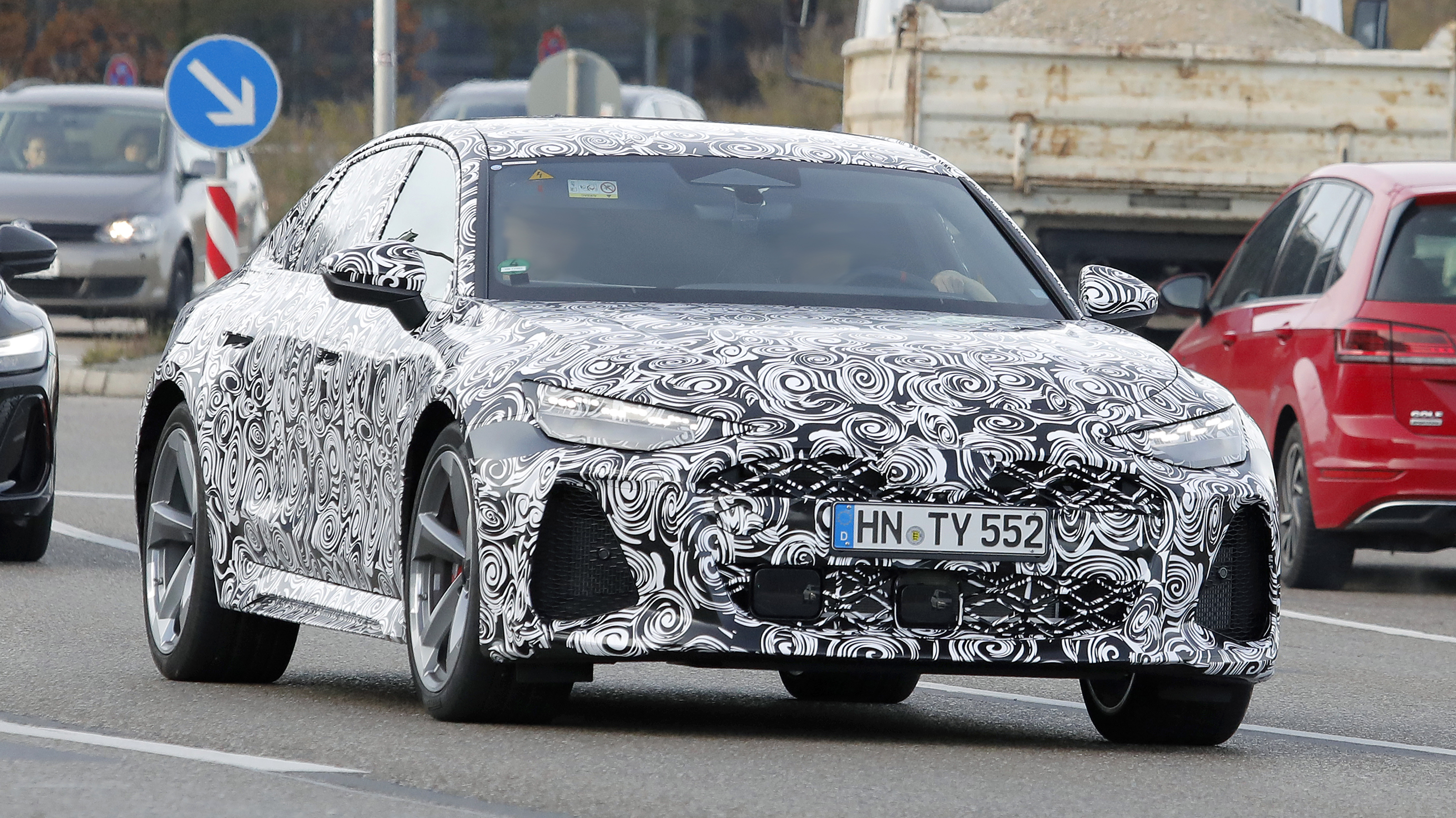 Audi RS 6 (camouflaged) - front
