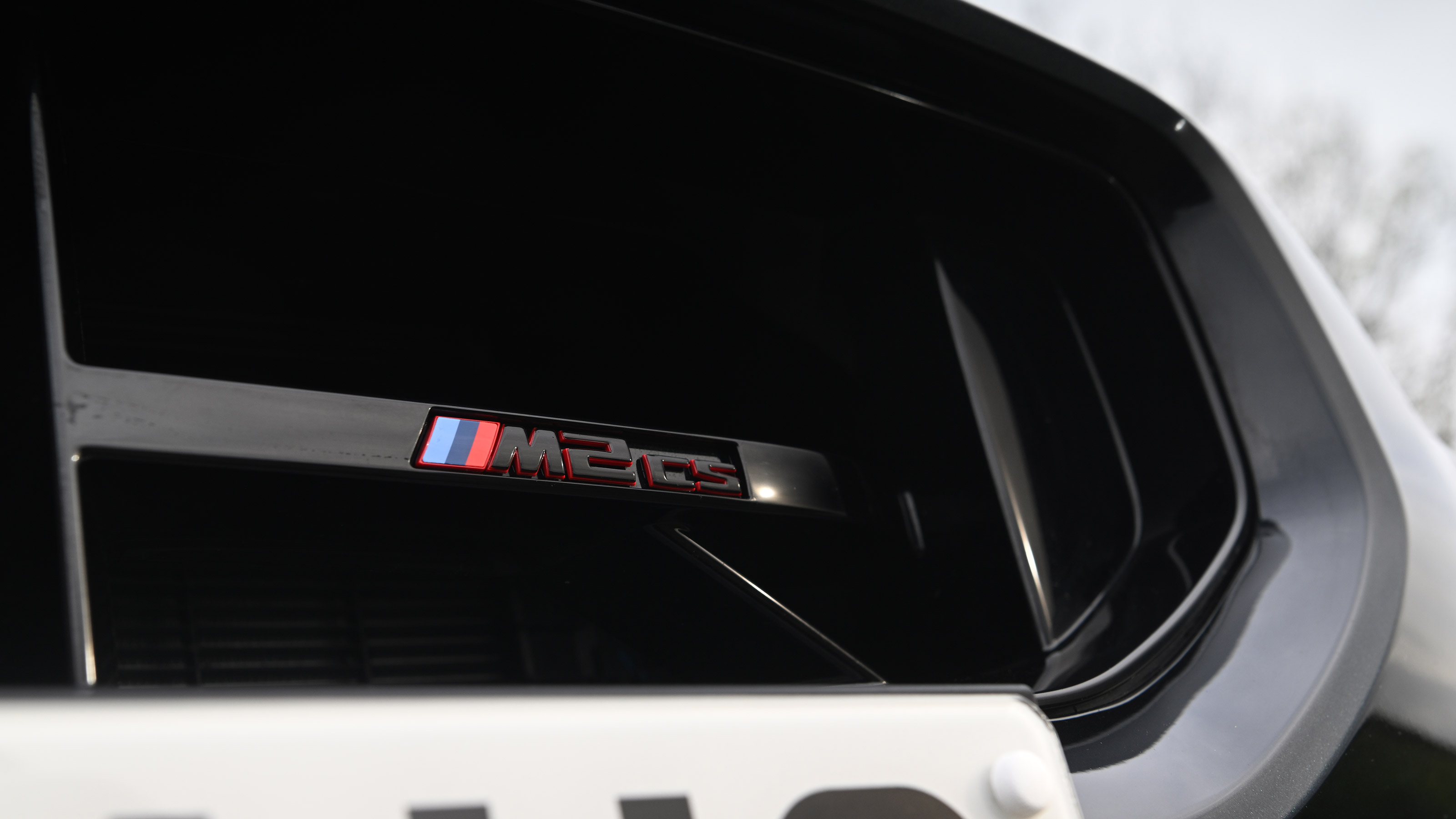 BMW M2 CS - grille detail