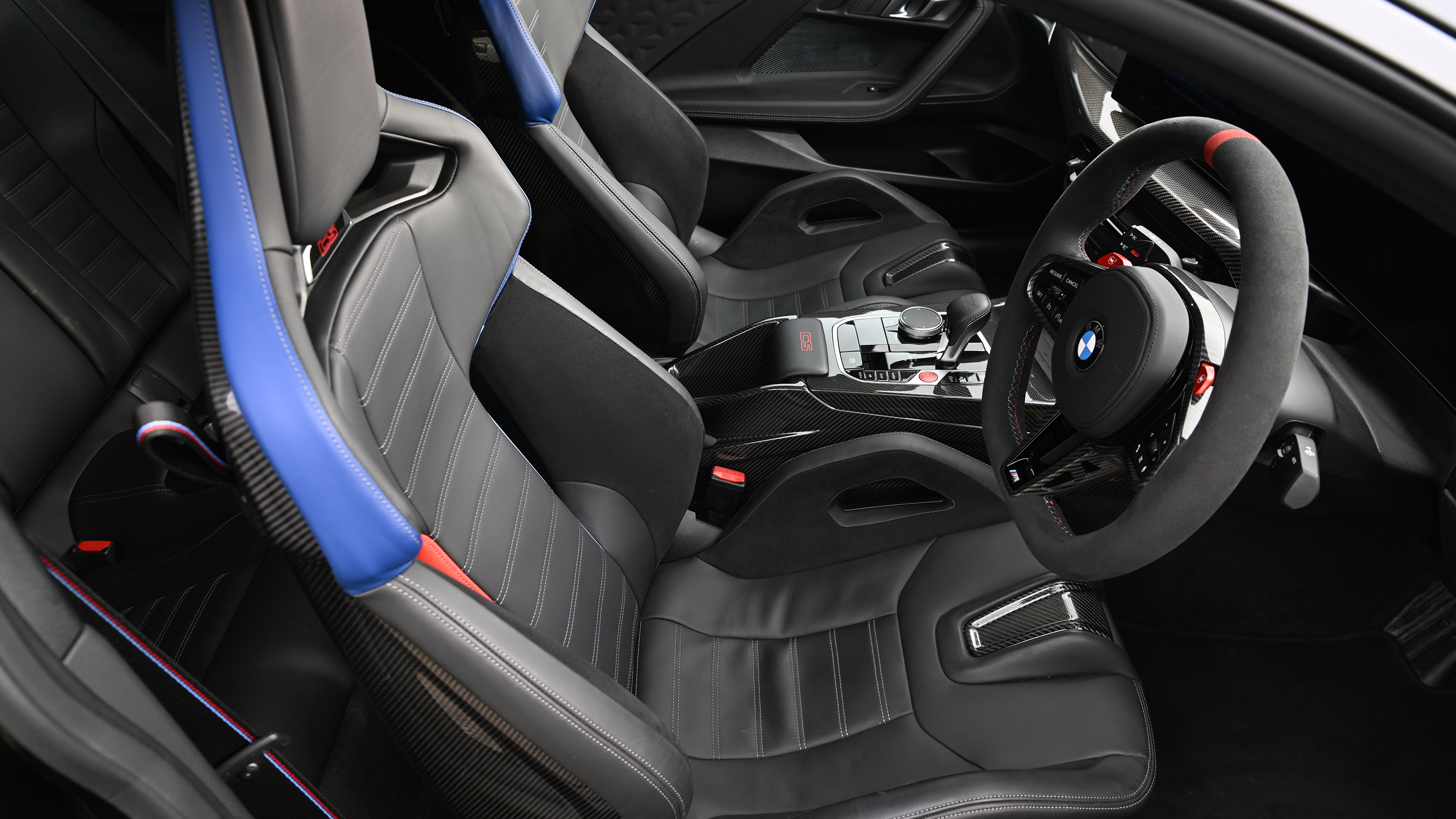 BMW M2 CS - front seats