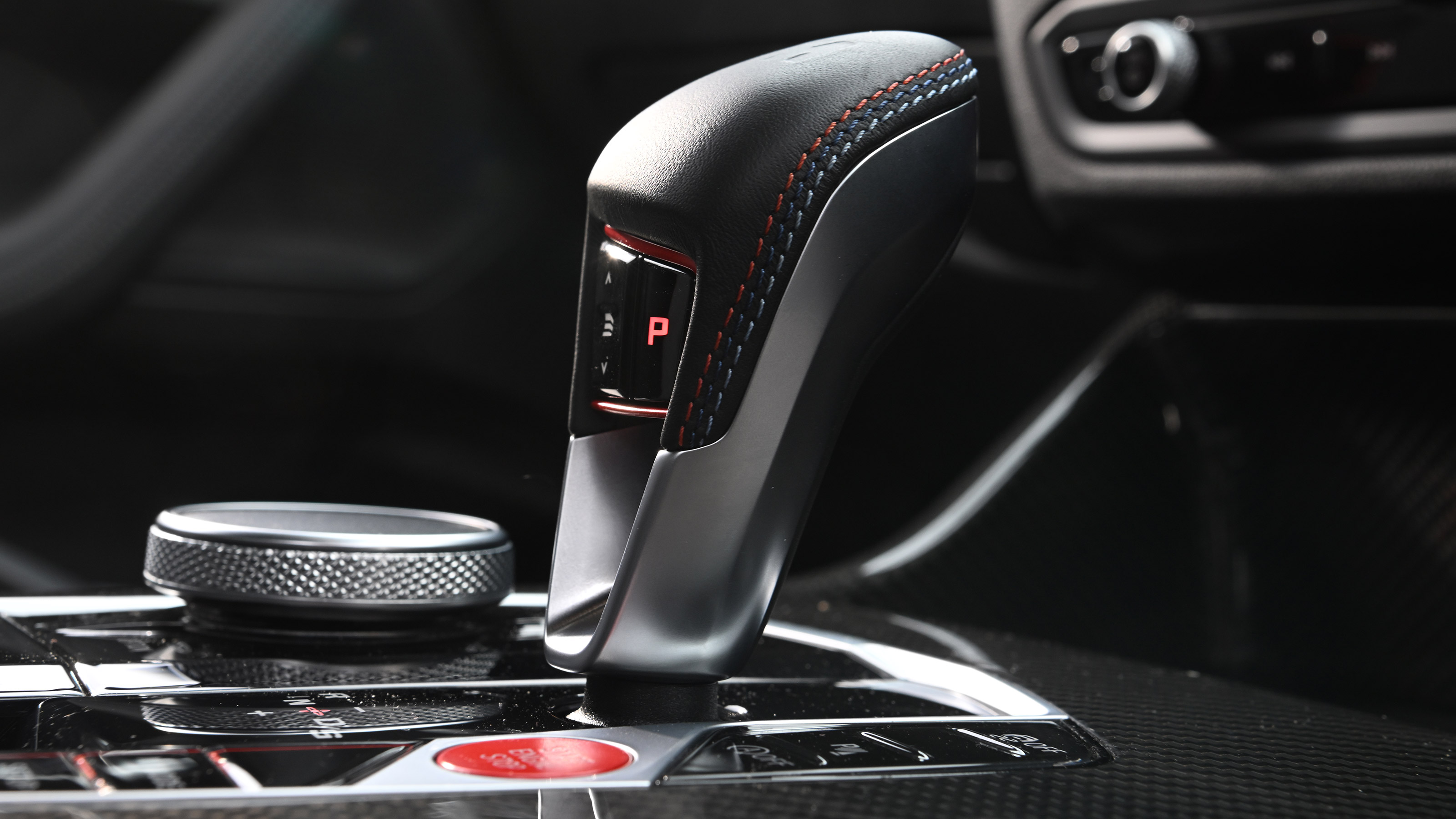 BMW M2 CS - gearshift