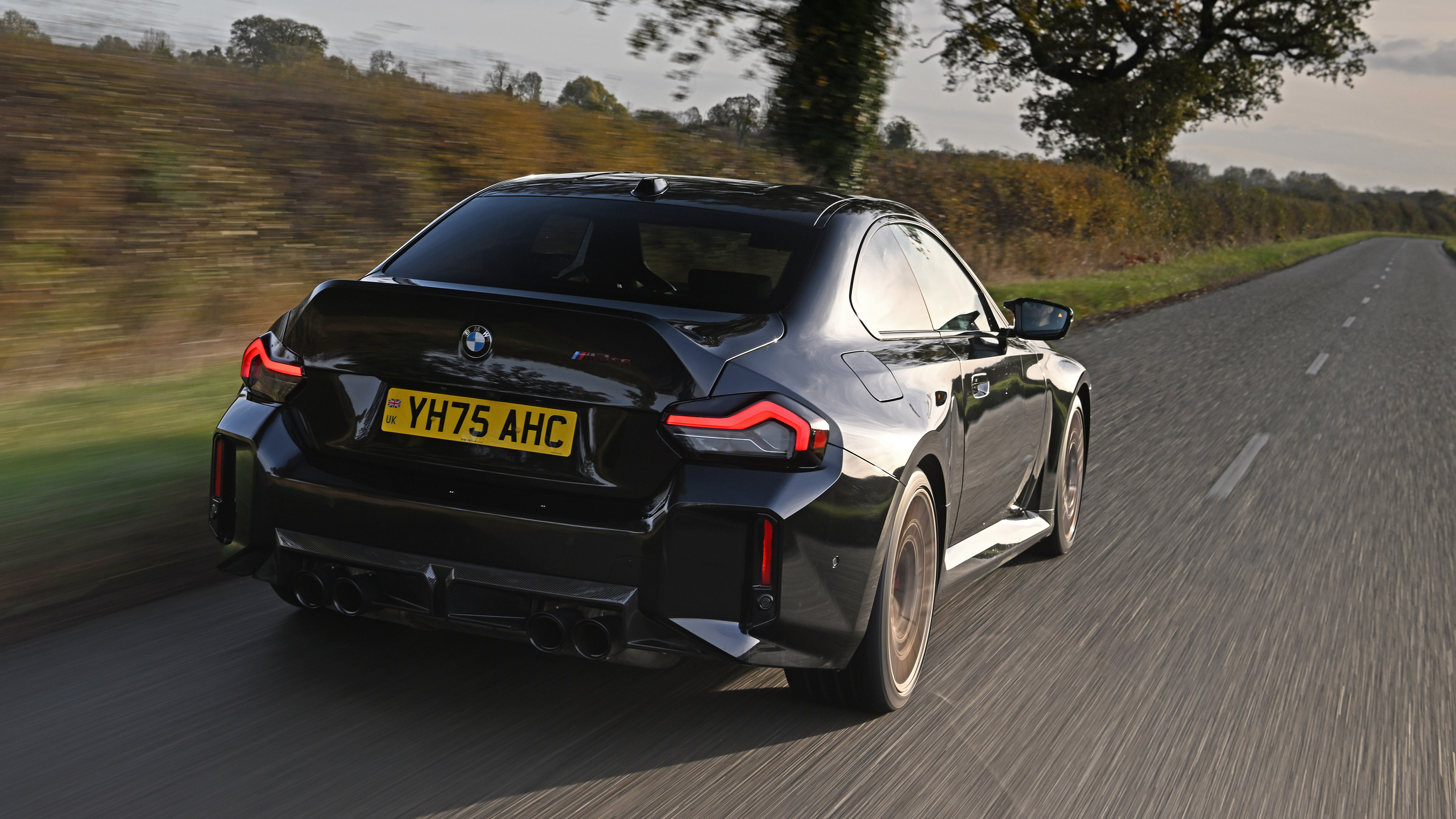 BMW M2 CS - rear tracking