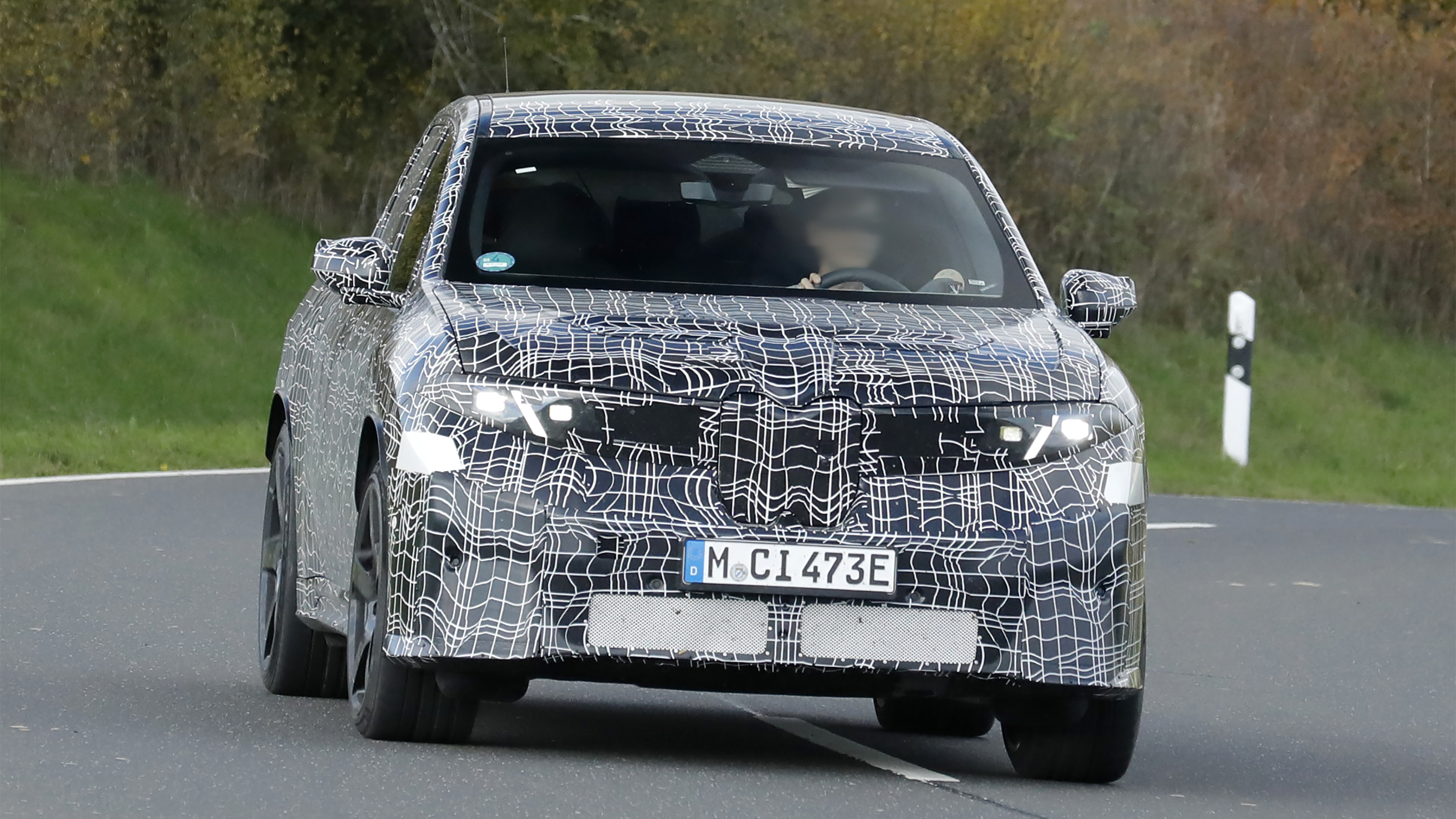 BMW iX3 M - front end