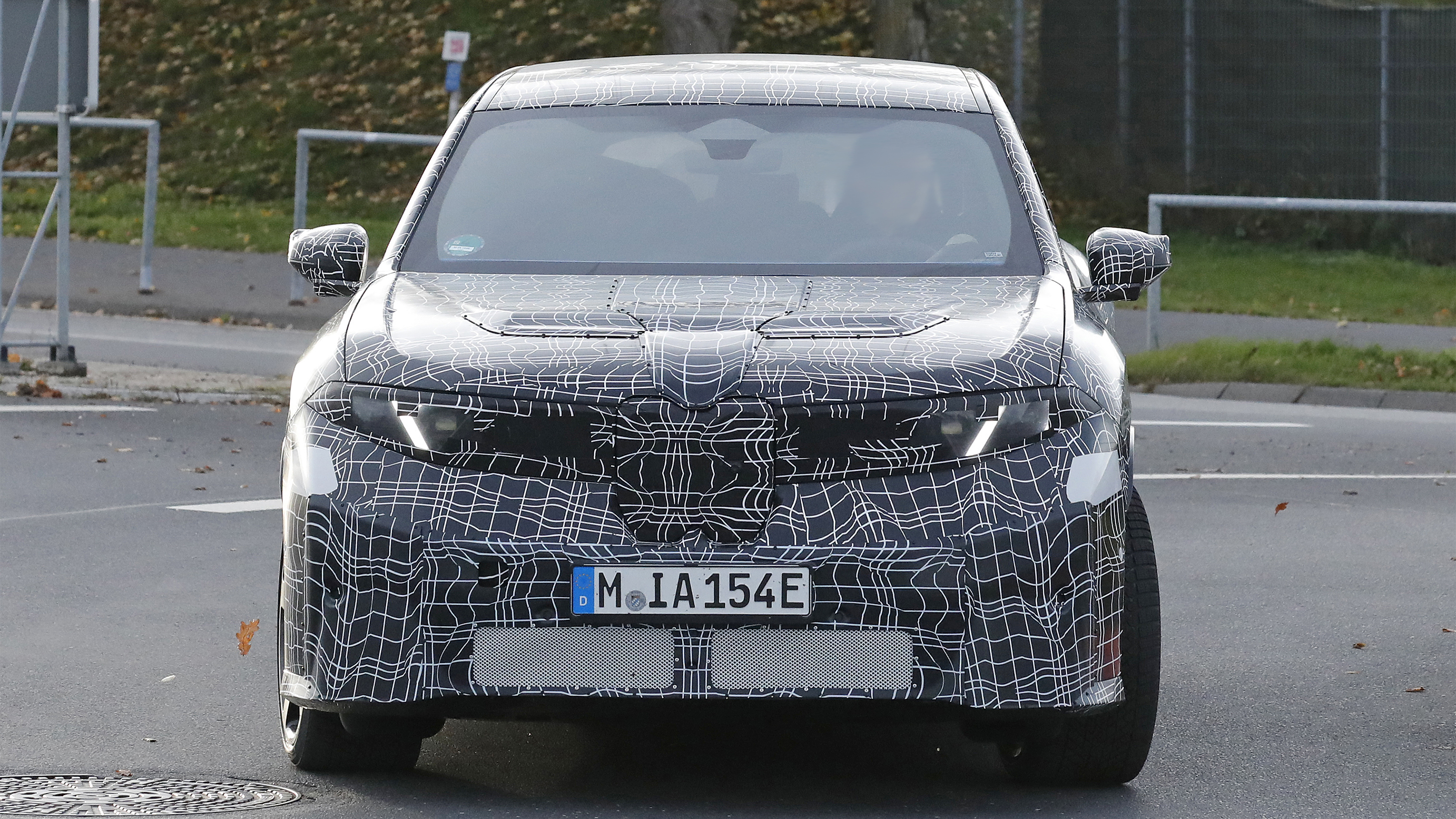 BMW iX3 M - front end