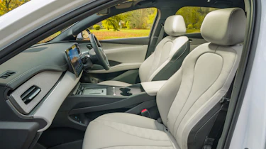 BYD Seal 6 Saloon Boost - front seats