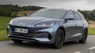 BYD Seal 6 plug-in hybrid - front angled