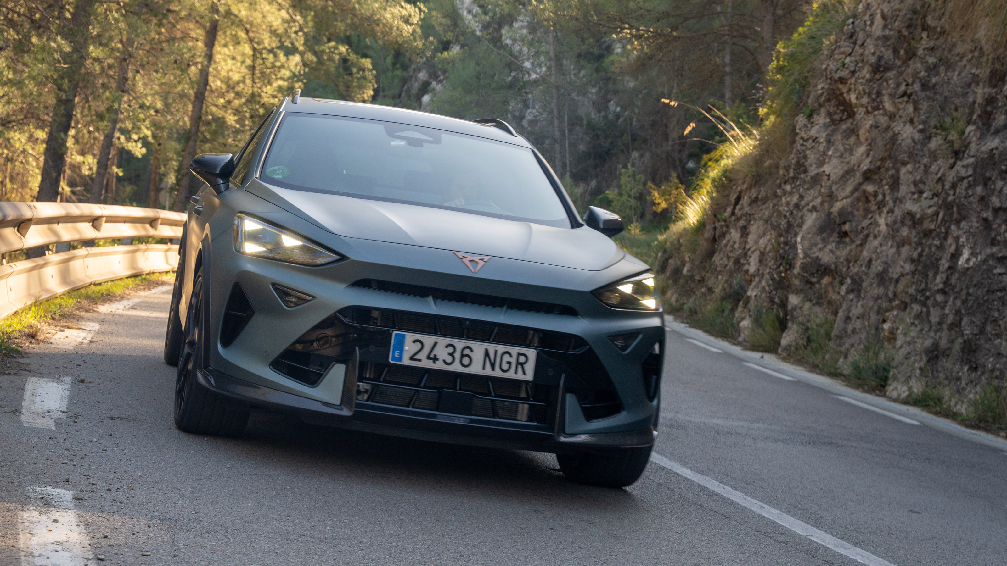 Cupra Formentor VZ5 - front cornering