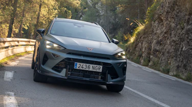 Cupra Formentor VZ5 - front cornering