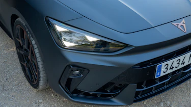 New Cupra Leon VZ - headlights