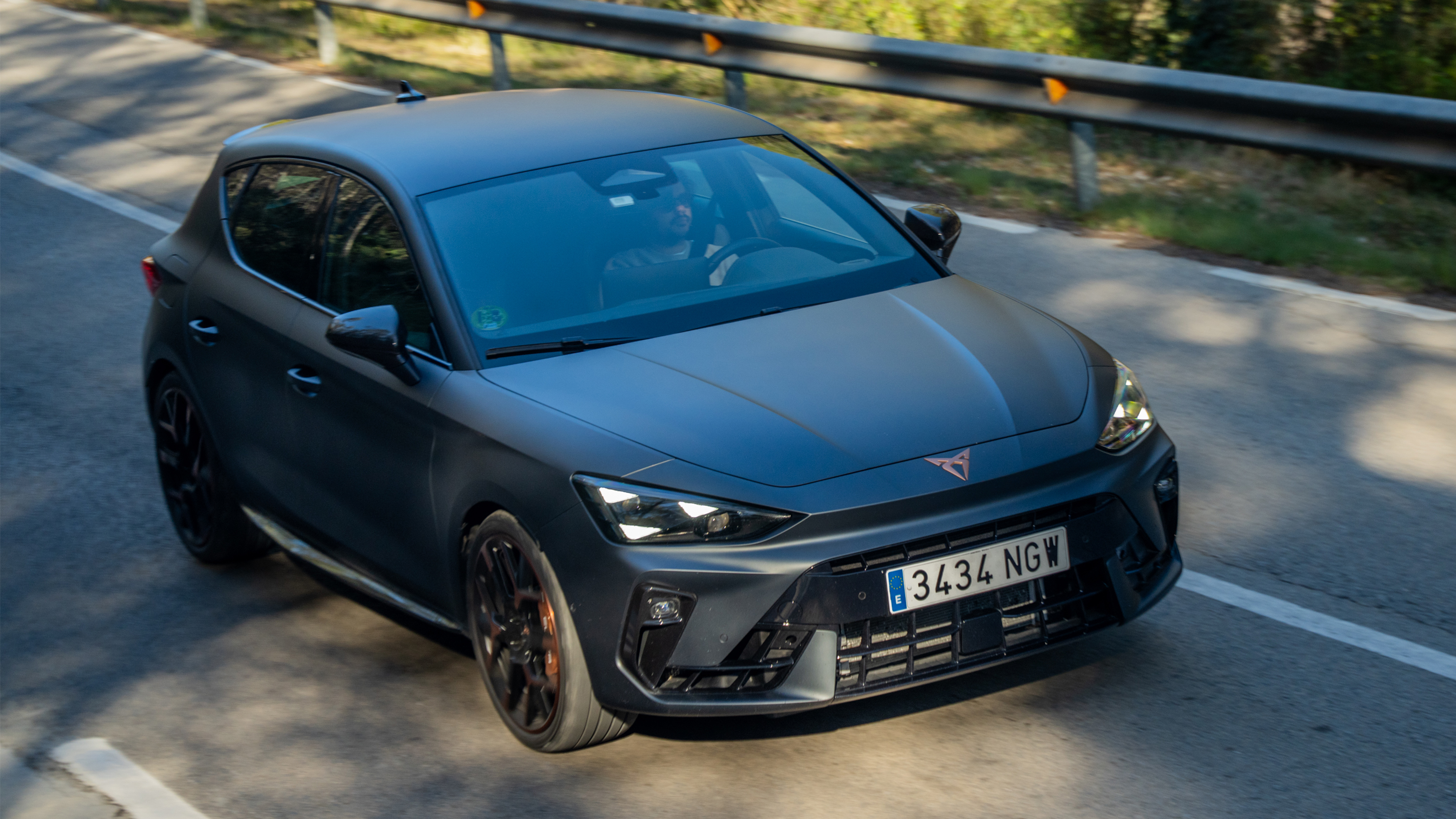 New Cupra Leon VZ - dynamic front angled