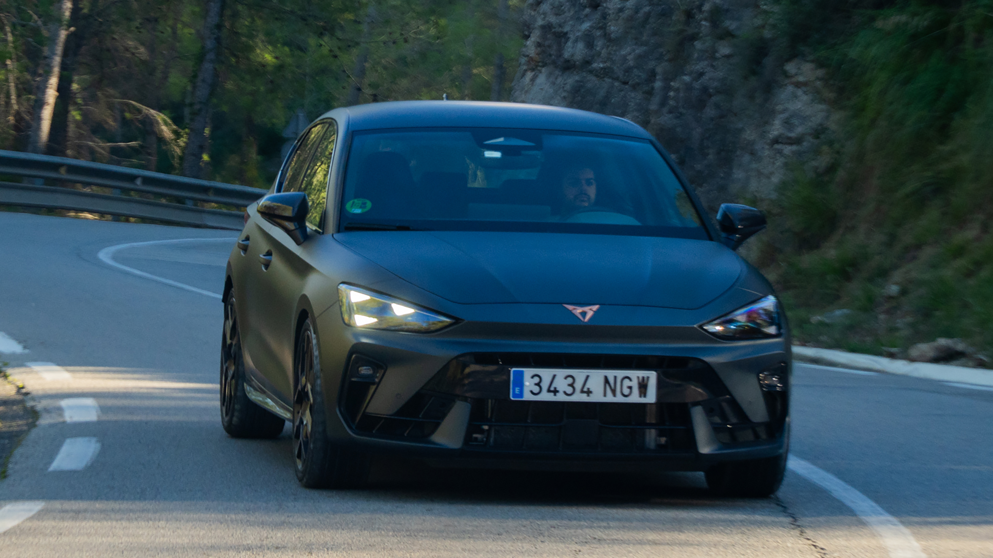 New Cupra Leon VZ - front cornering