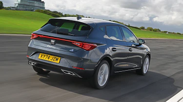 SEAT Leon - rear tracking