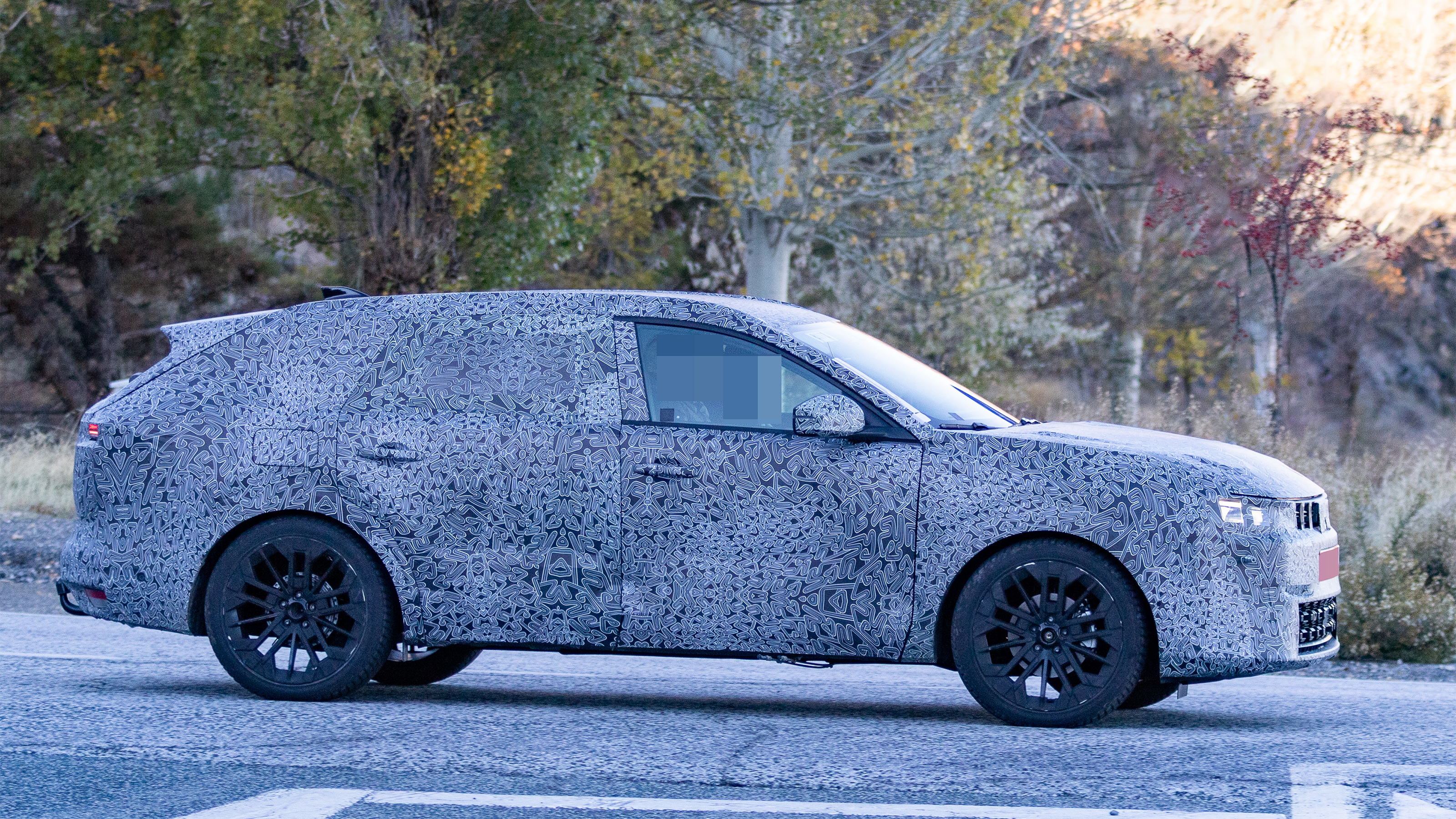 Dacia C-Neo - side profile