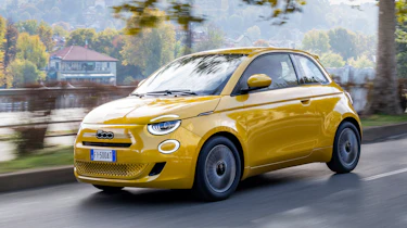 Fiat 500 Hybrid - action