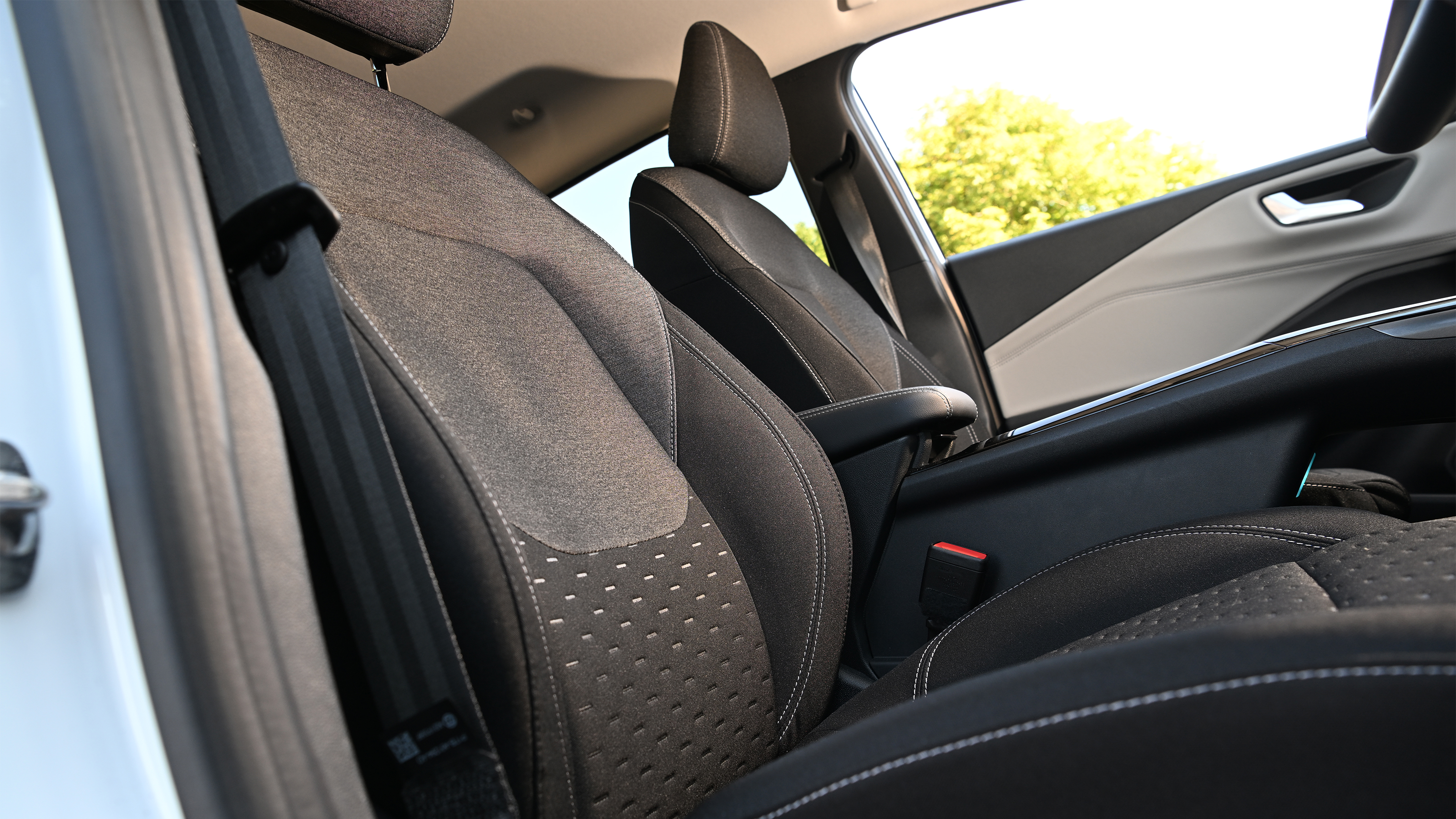 Ford Puma Gen-E - front seat