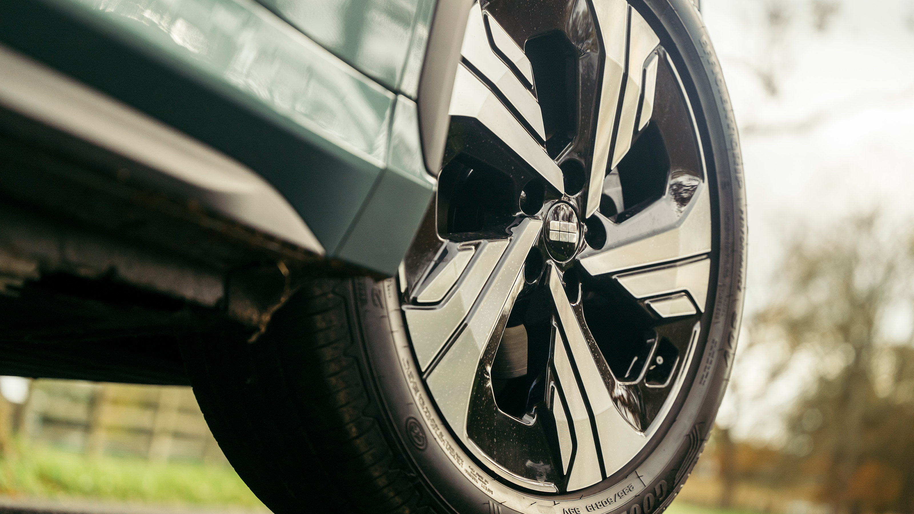 Geely EX5 - wheel