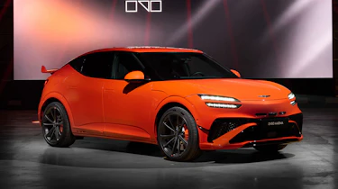 Genesis GV60 Magma - front