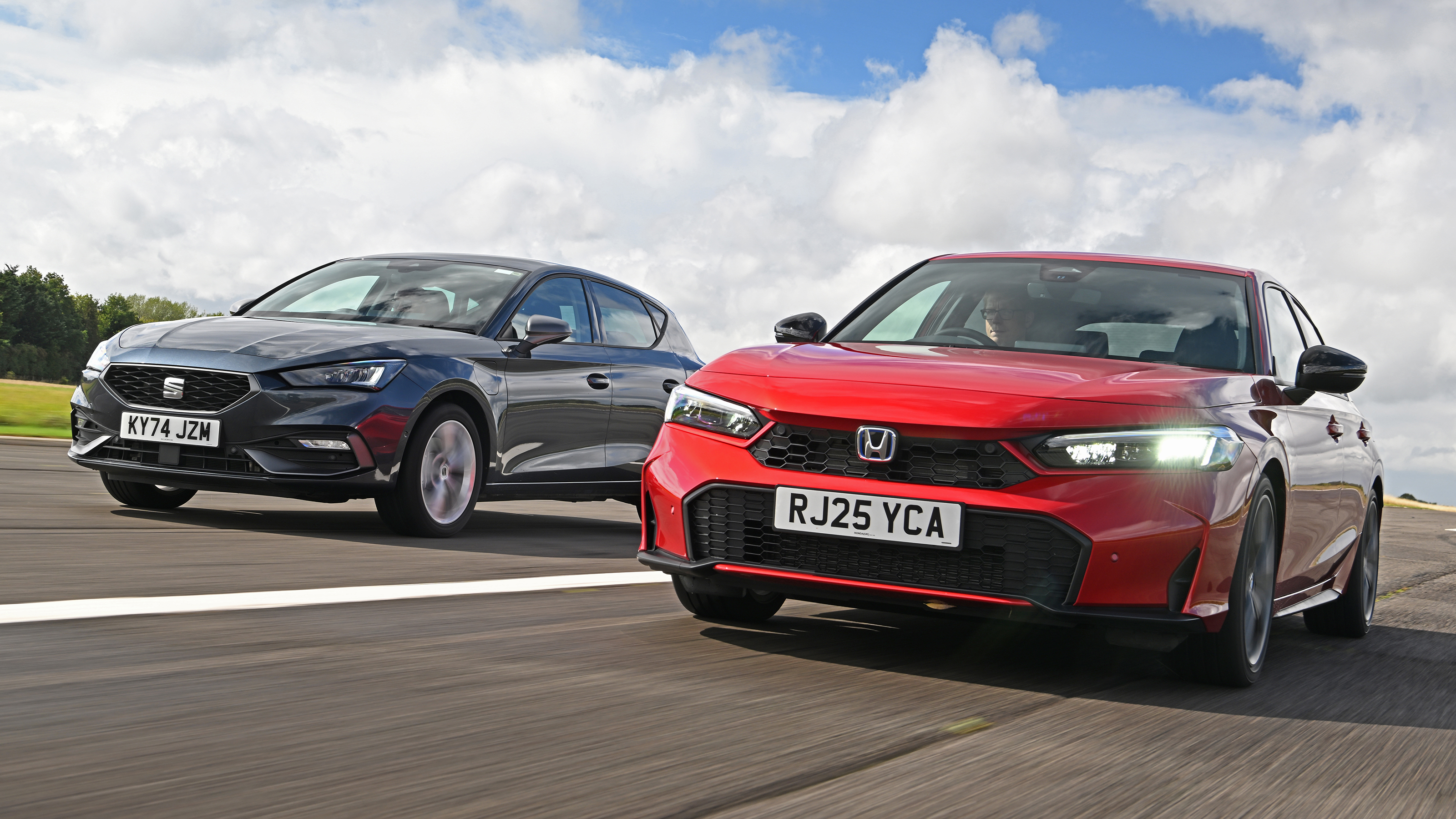 Honda Civic vs SEAT Leon - front tracking