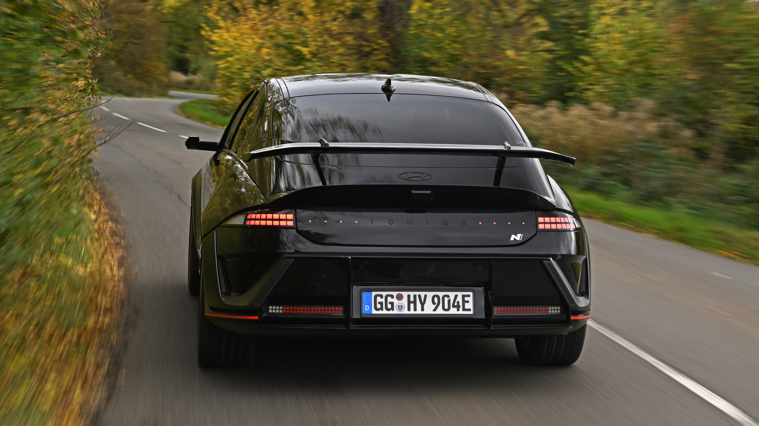 Hyundai Ioniq 6 N - rear tracking