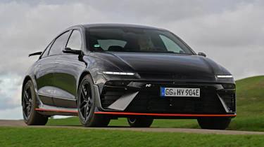 Hyundai Ioniq 6 N - front action