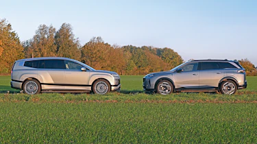 Hyundai Ioniq 9 vs Peugeot E-5008 - head to head