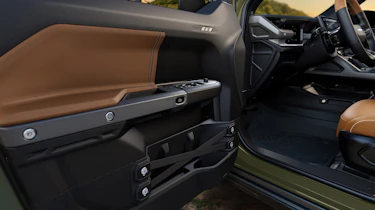 Jeep Recon 16