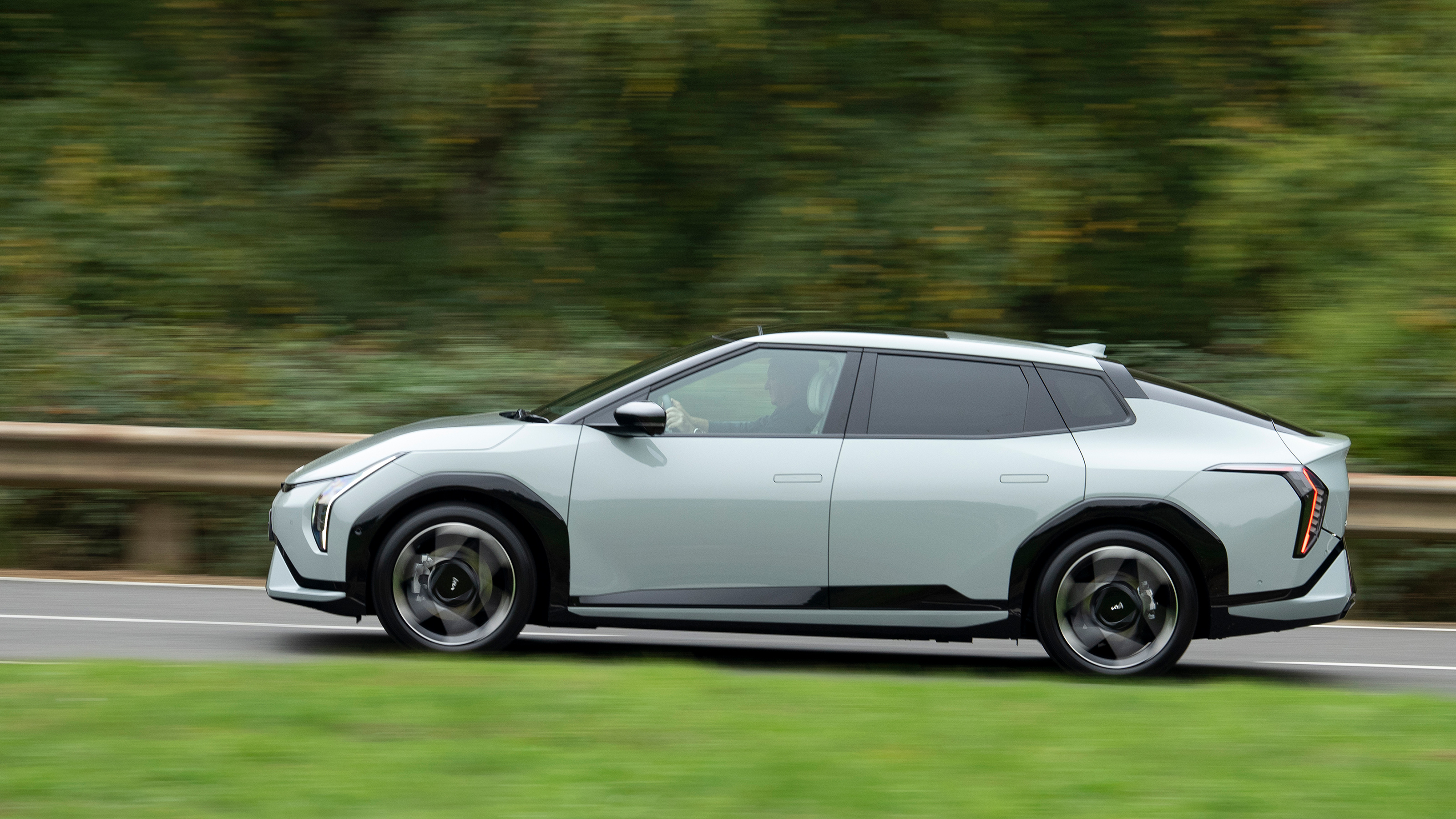 Kia EV4 Fastback profile