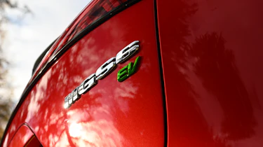 MGS6 EV Trophy Long Range - 'MGS6 EV' badging