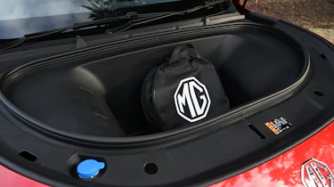 MGS6 EV Trophy Long Range - under-bonnet storage