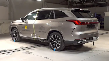 MGS9 PHEV Euro NCAP test vehicle - rear