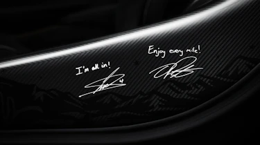McLaren 750S Project Viva - signatures