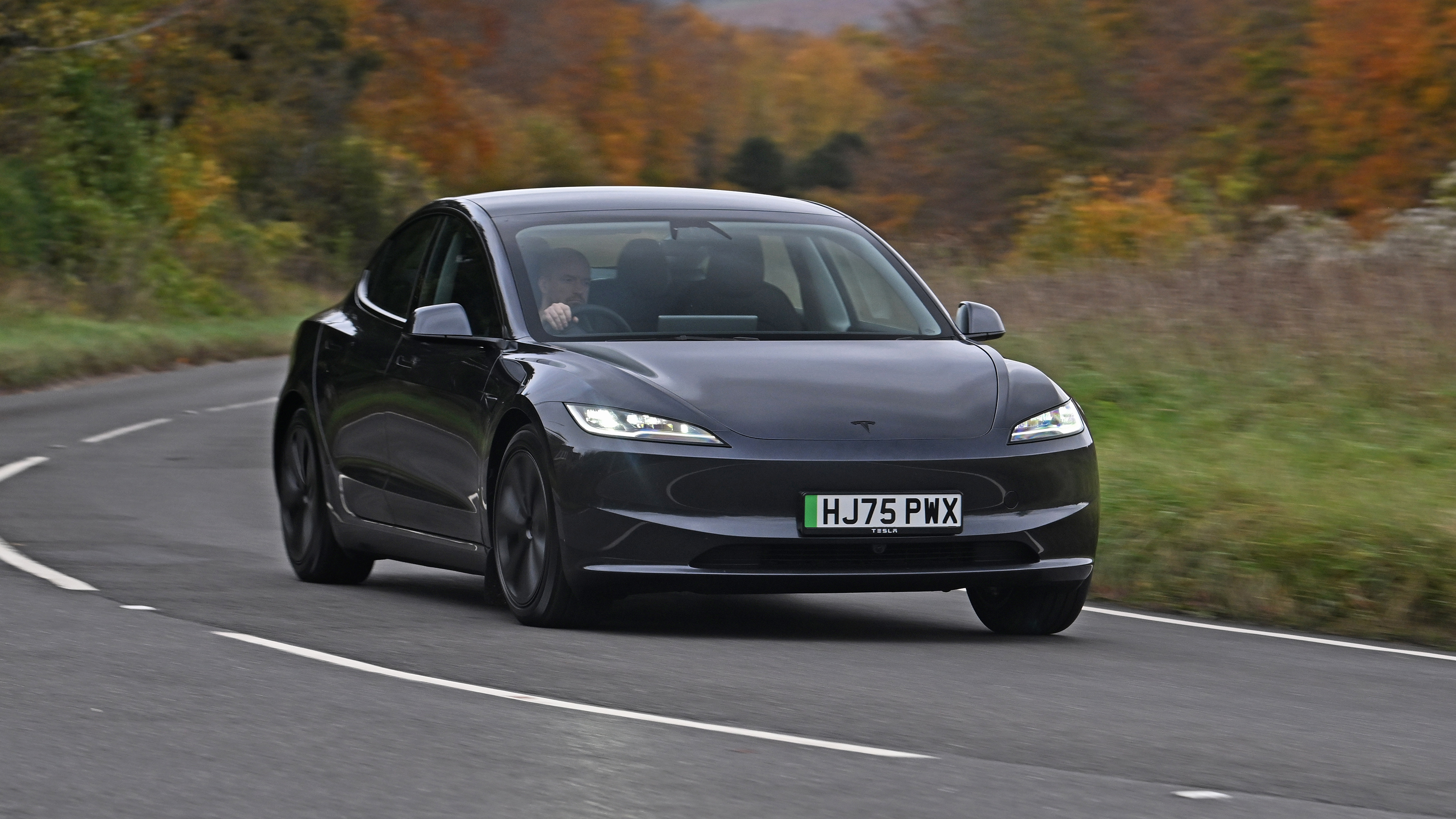 Tesla Model 3 - front cornering