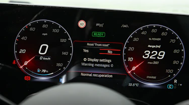 Mercedes CLA - dashboard screen