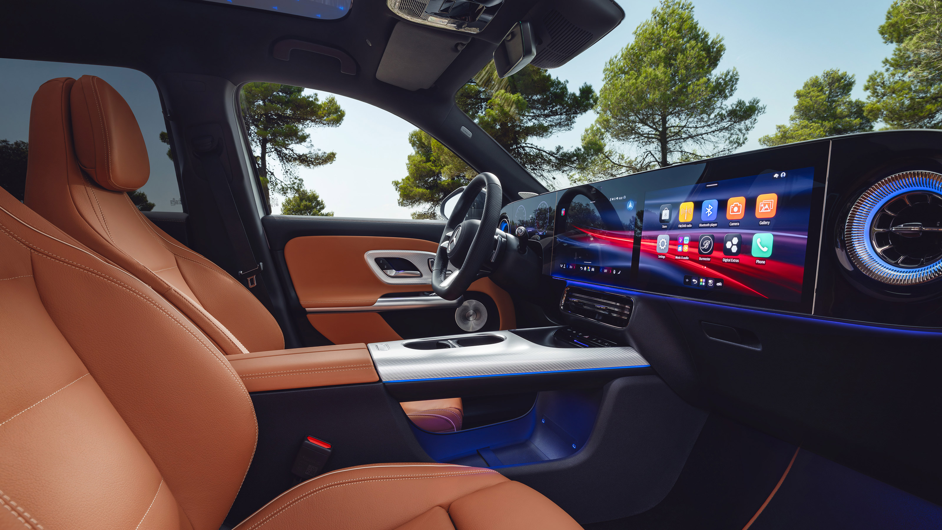 Mercedes GLB - front seats