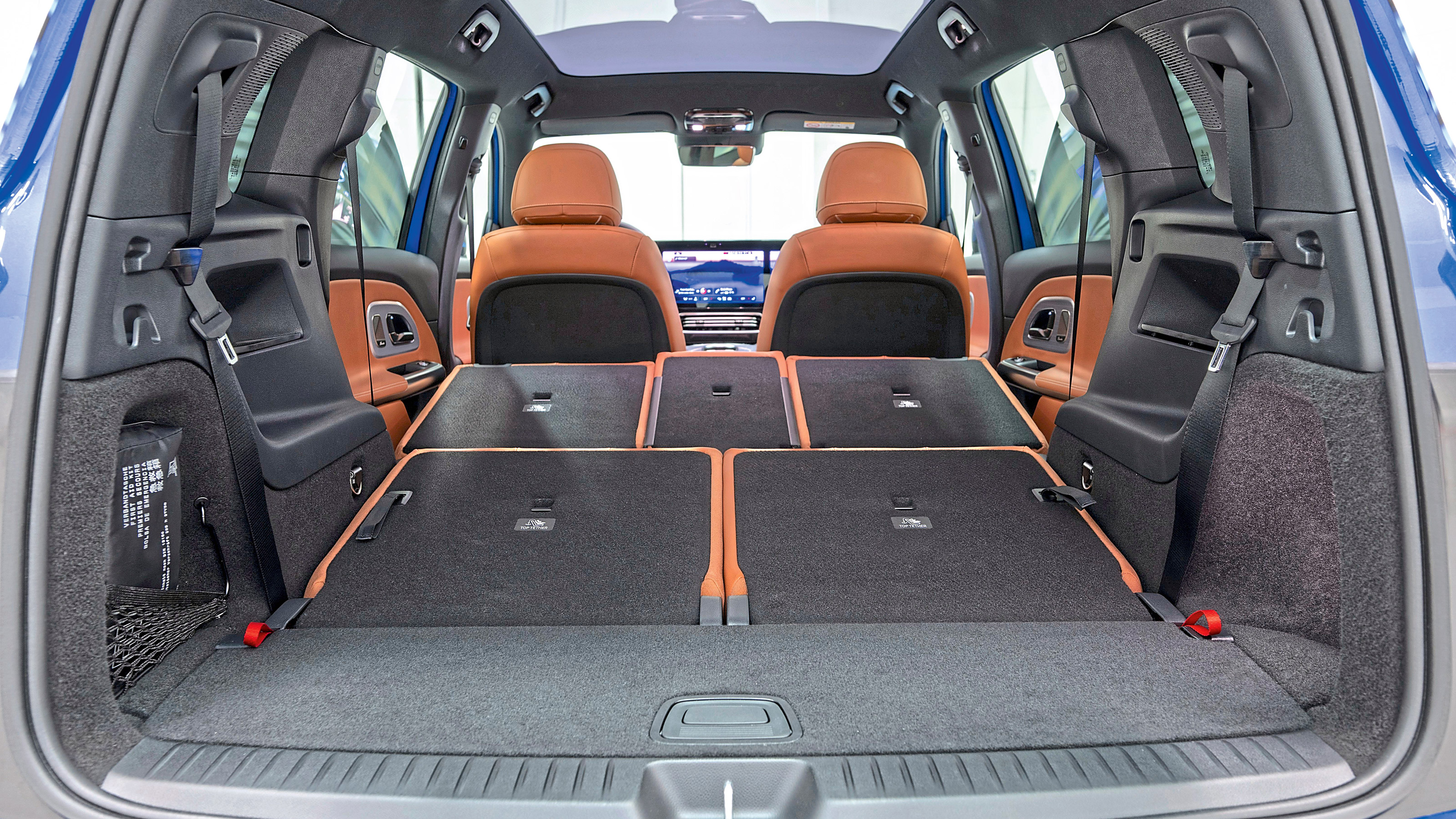Mercedes GLB - boot seats down