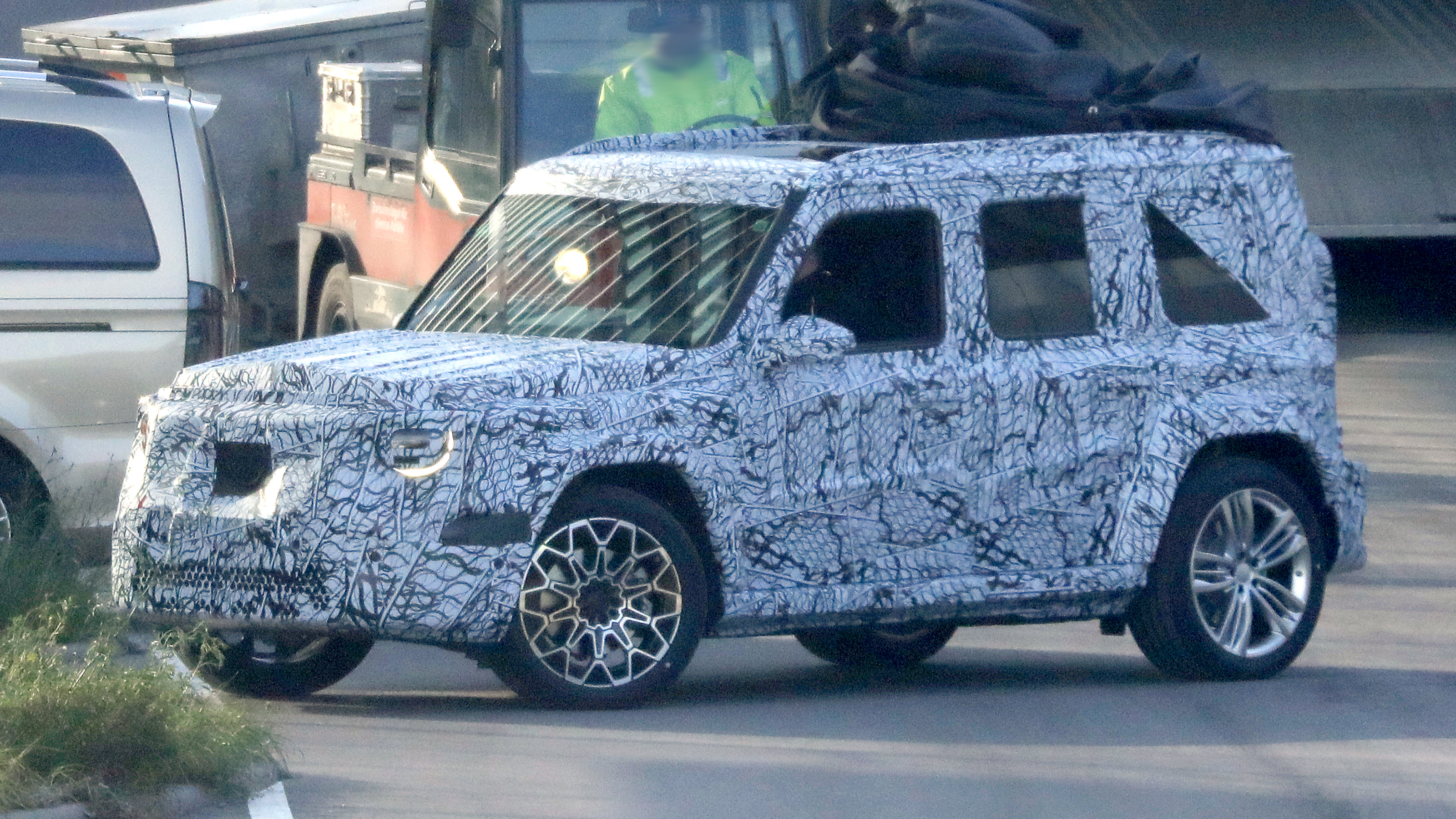 New Mercedes G-Class EQ - front cornering 