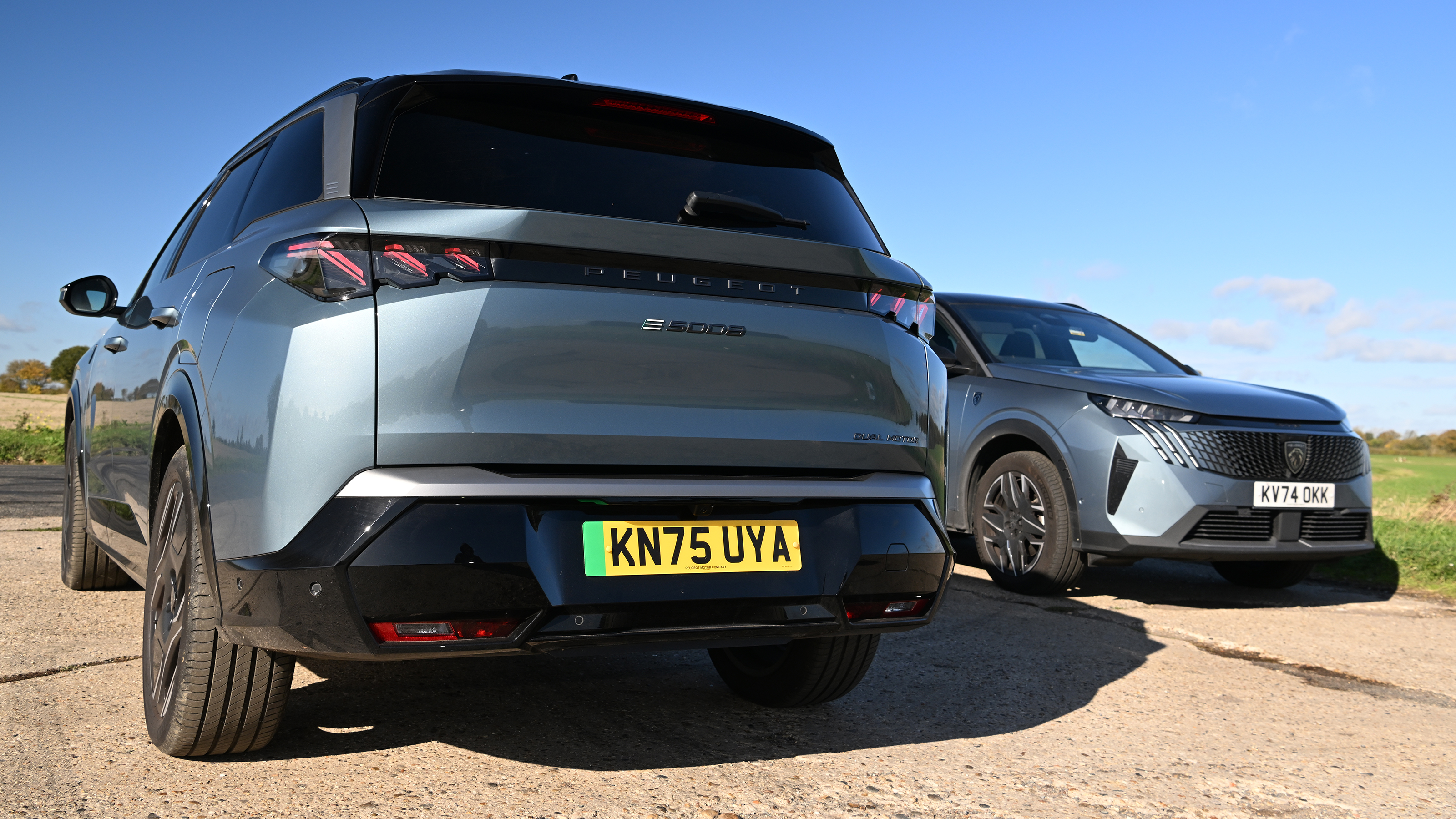 Peugeot 5008 and E-5008