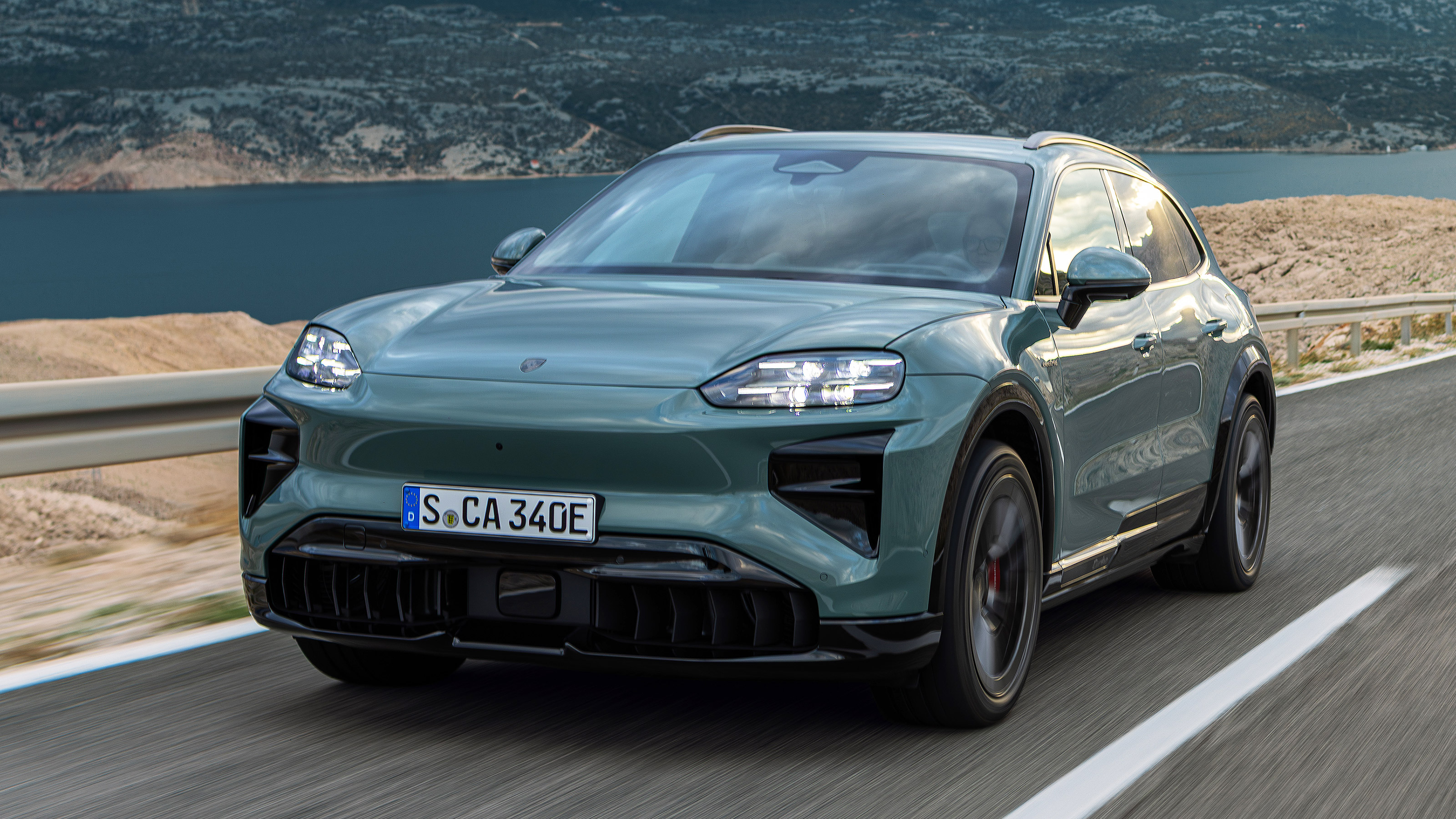 Porsche Cayenne Electric Turbo - front