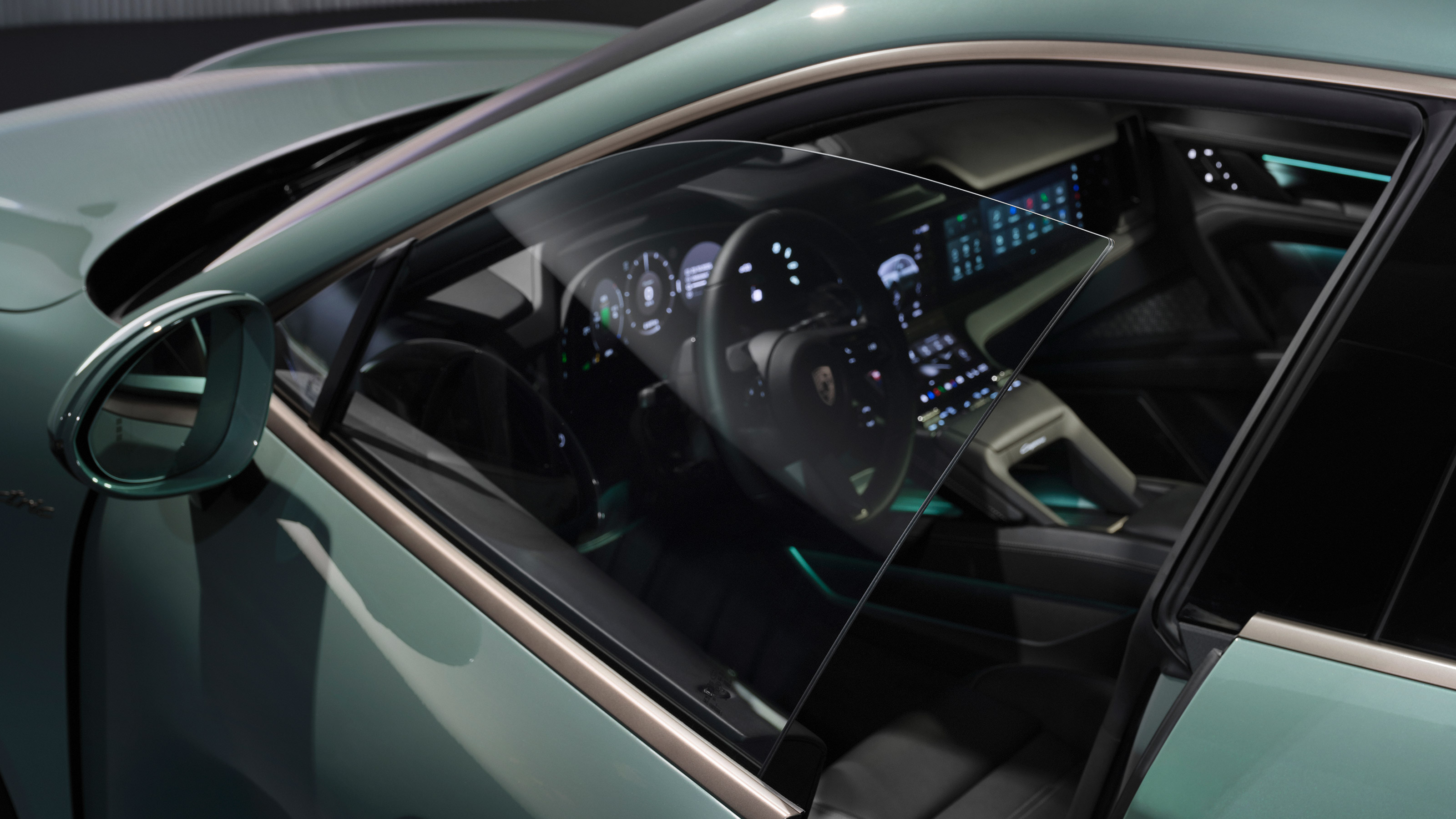 Porsche Cayenne Electric Turbo - interior