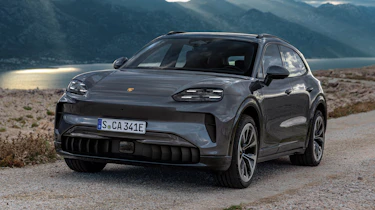 Porsche Cayenne Electric - front static