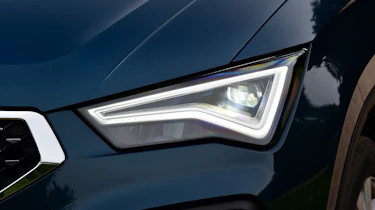 SEAT Ateca - front light