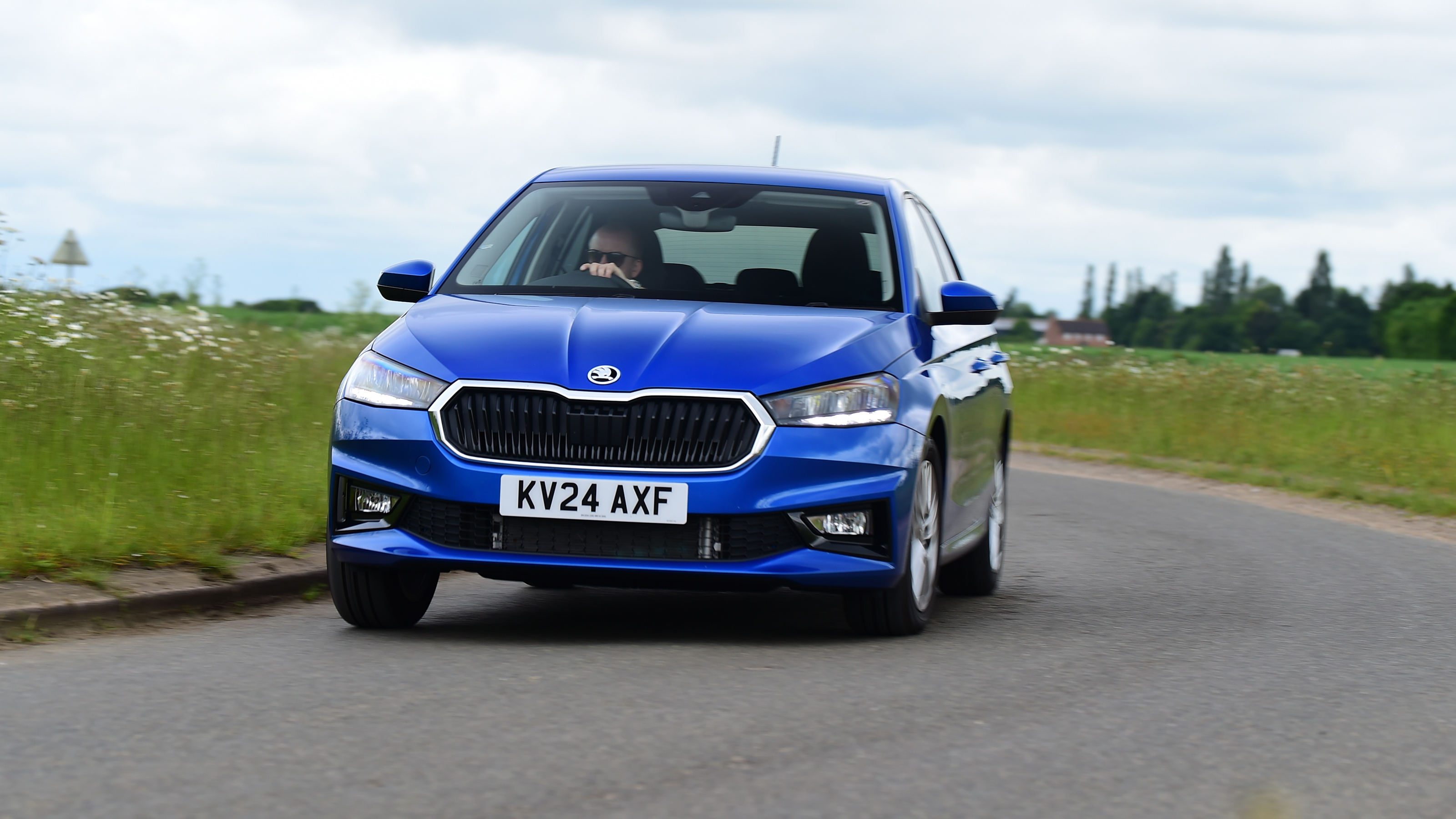 Skoda Fabia - front cornering