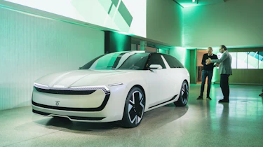 Skoda Vision O concept - front angled