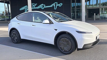 New Tesla Model Y Standard - front static, 3/4