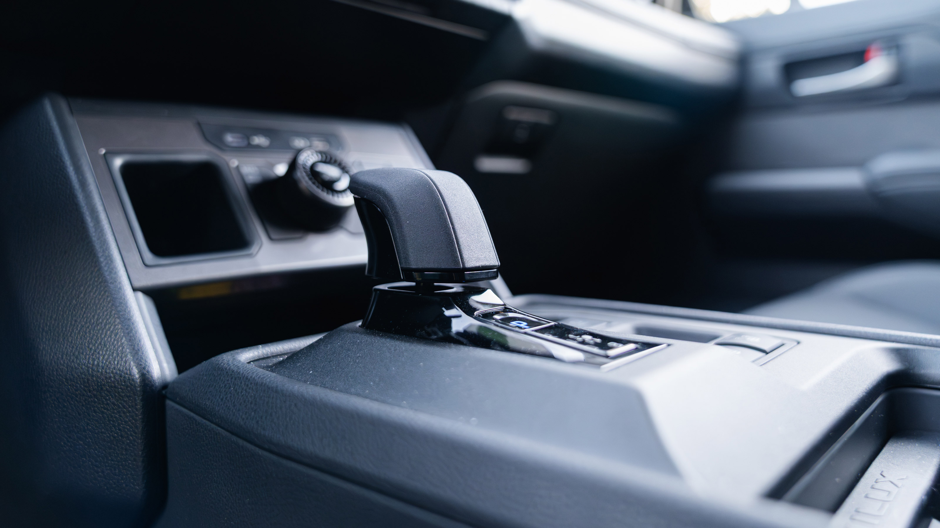 Toyota Hilux - transmission