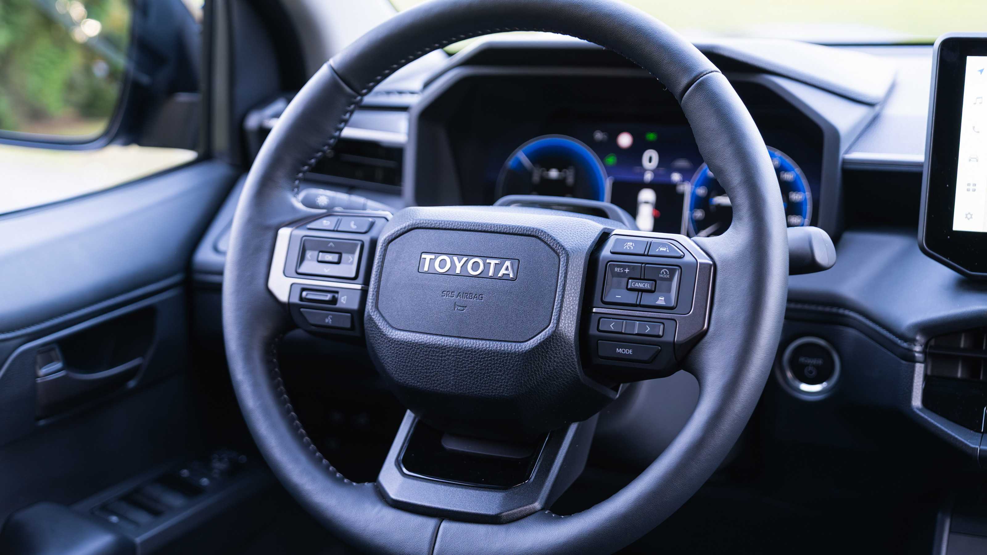 Toyota Hilux - steering wheel