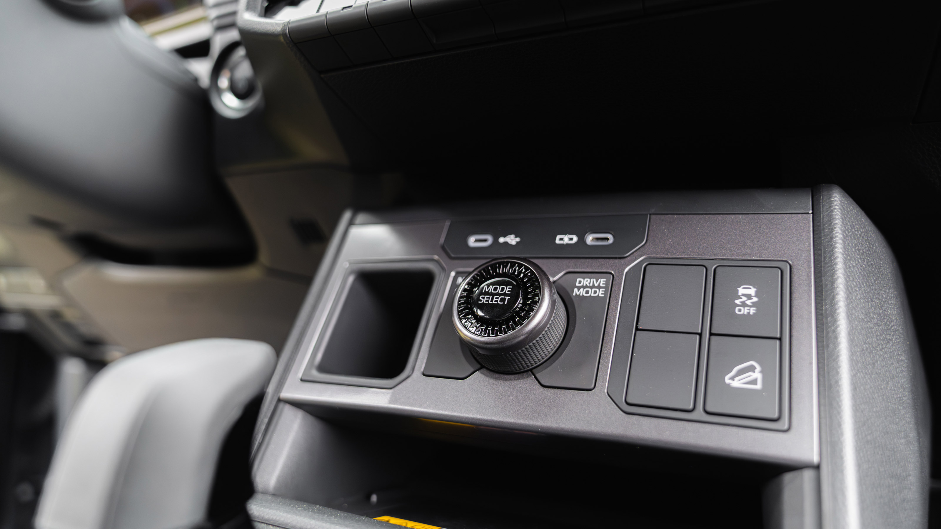 Toyota Hilux - interior