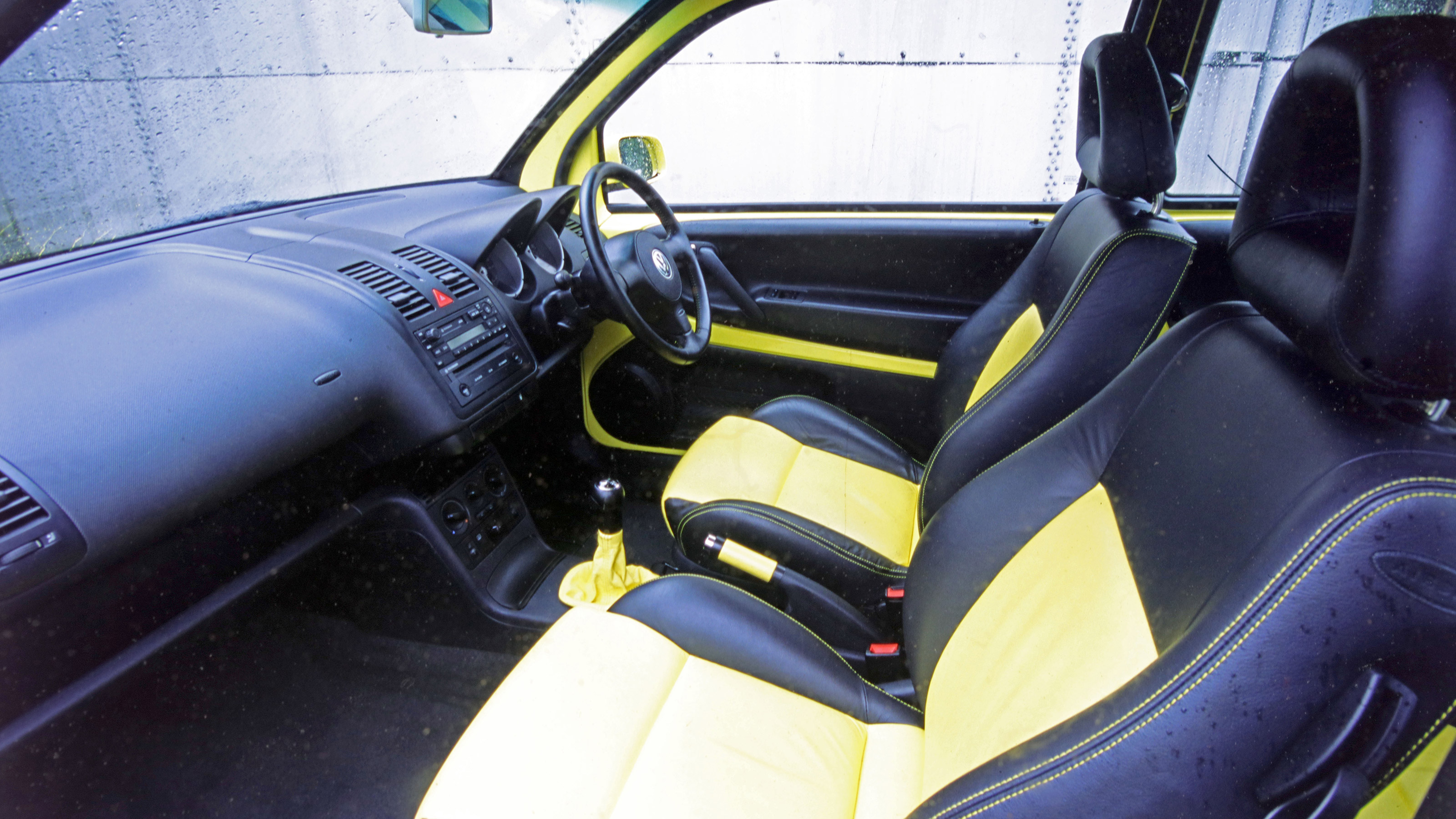 Used Volkswagen Lupo - front seats