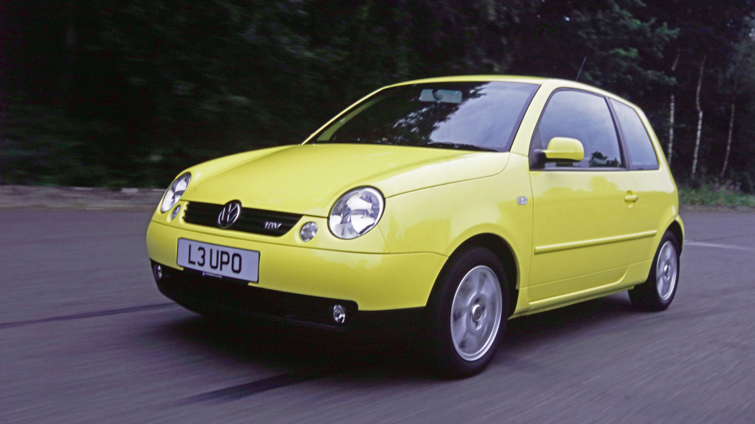 Used Volkswagen Lupo - front action